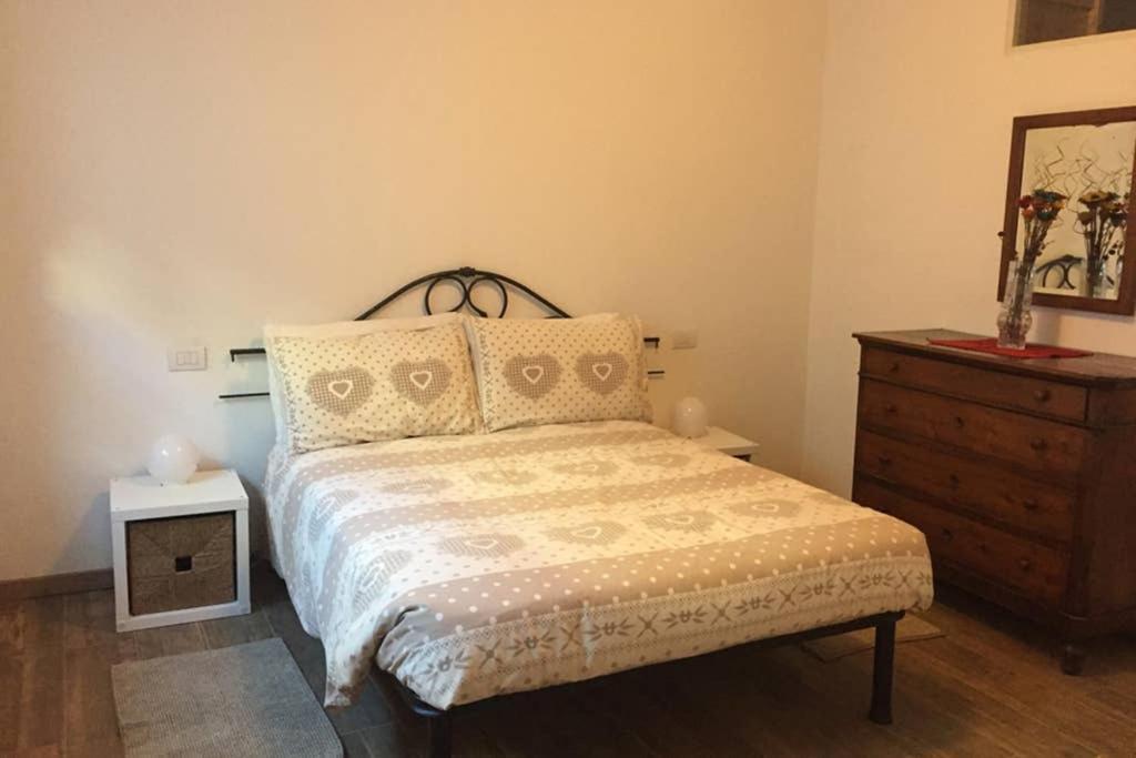 Aubert 64 Apartment Aosta Luaran gambar